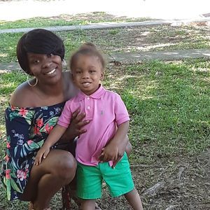 Meet your Posher, Whitney